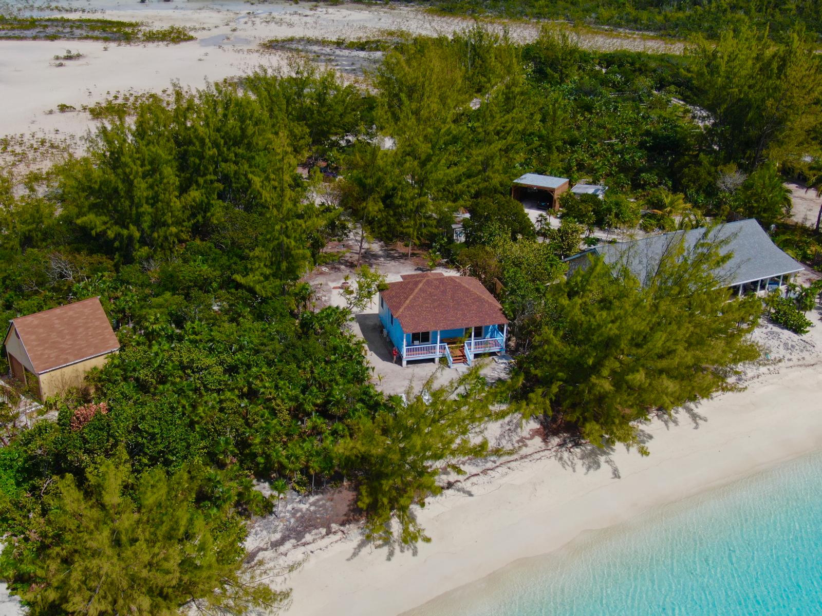 Fernandez Bay Beachfront Cottage, Cat Island