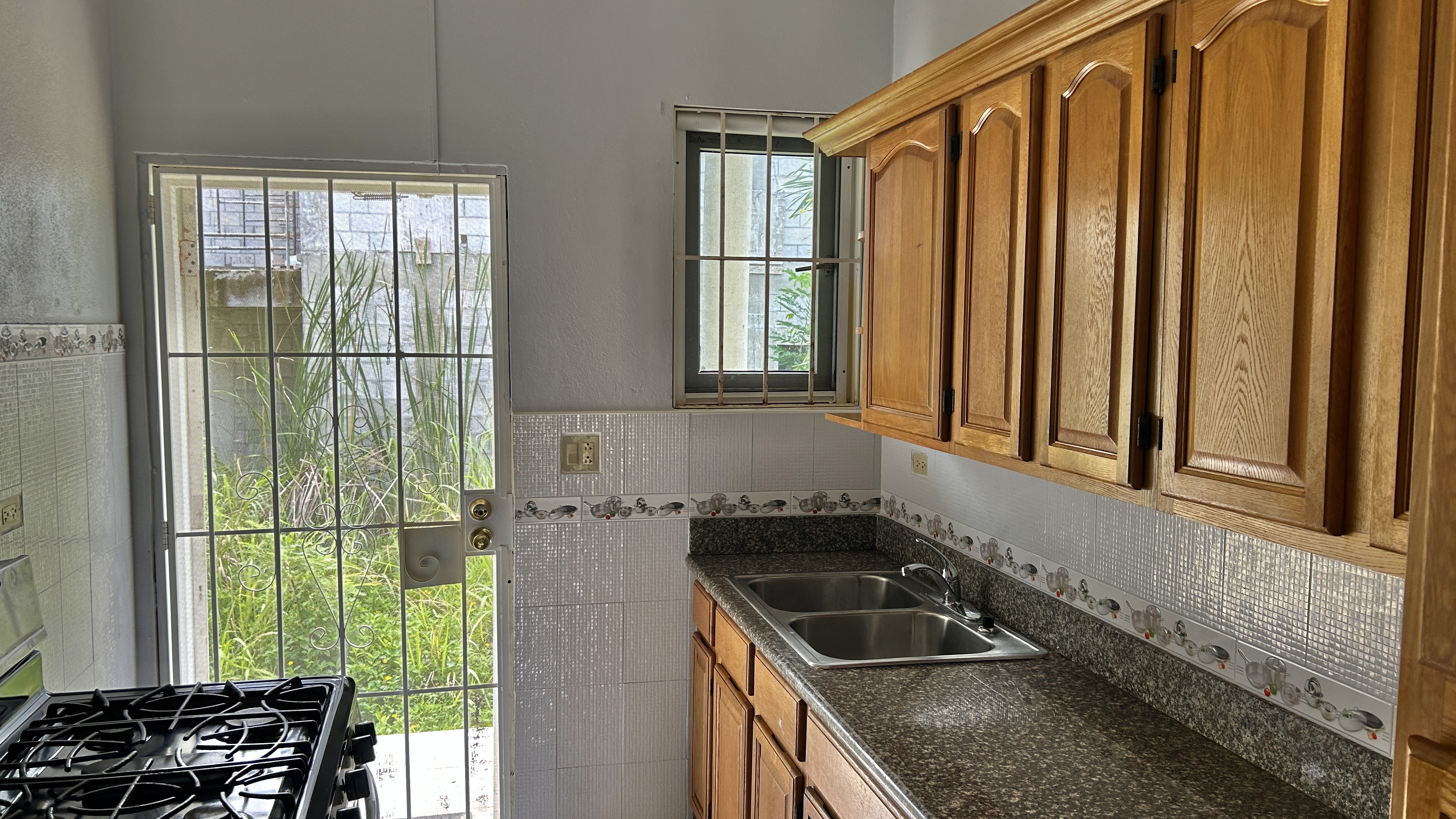 Unit #2  Coral Lakes Rental, Coral Harbour, New Providence/Paradise Island 