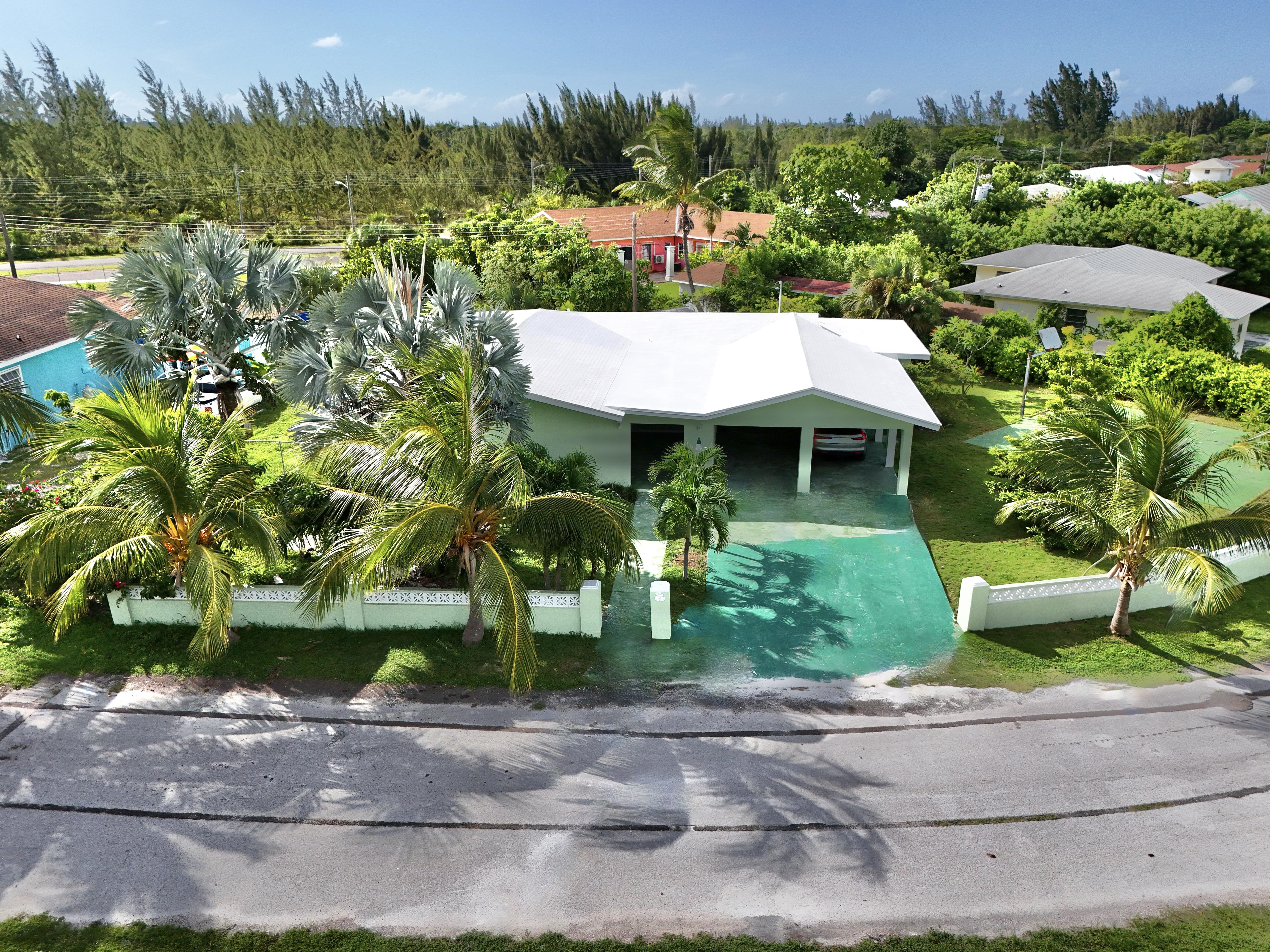 #15 Sea Breeze Estates Single Family Home, New Providence/Paradise Island 