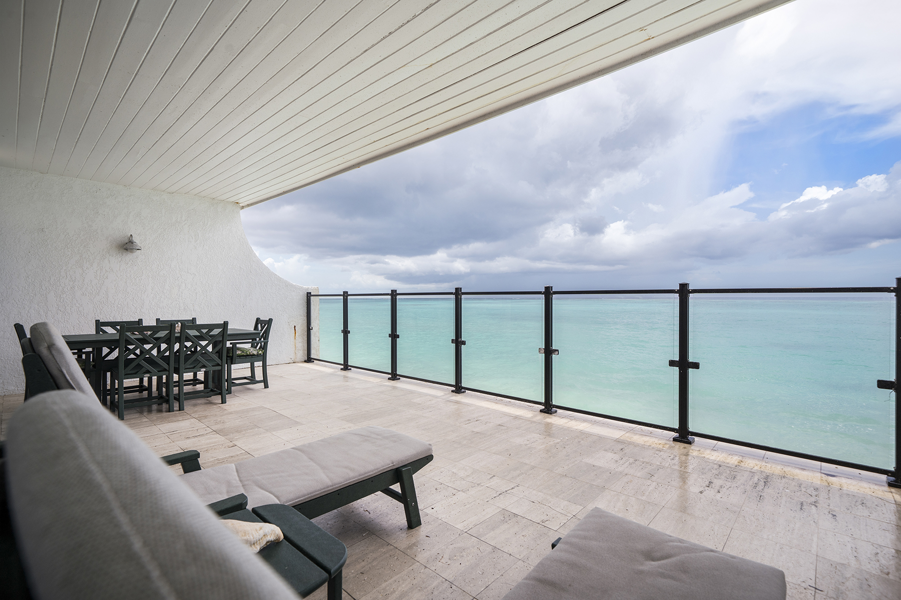 Unit #1 The Oasis, West Bay Street Oceanfront, New Providence/Paradise Island